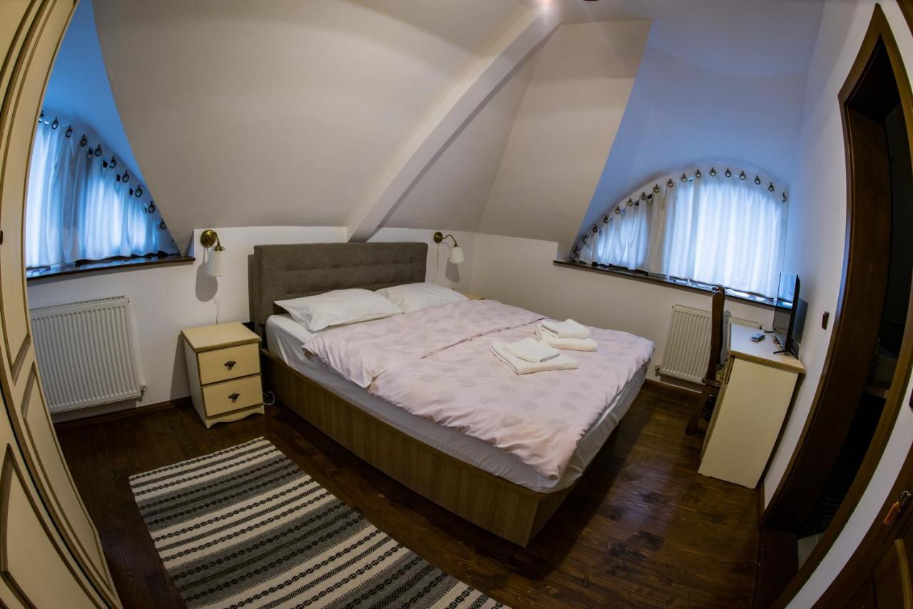 ホテル Casa Strabunicului Partestii de Sus  エクステリア 写真