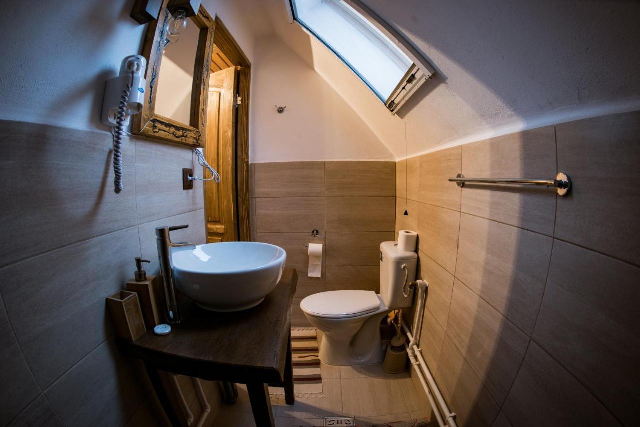 ホテル Casa Strabunicului Partestii de Sus  エクステリア 写真
