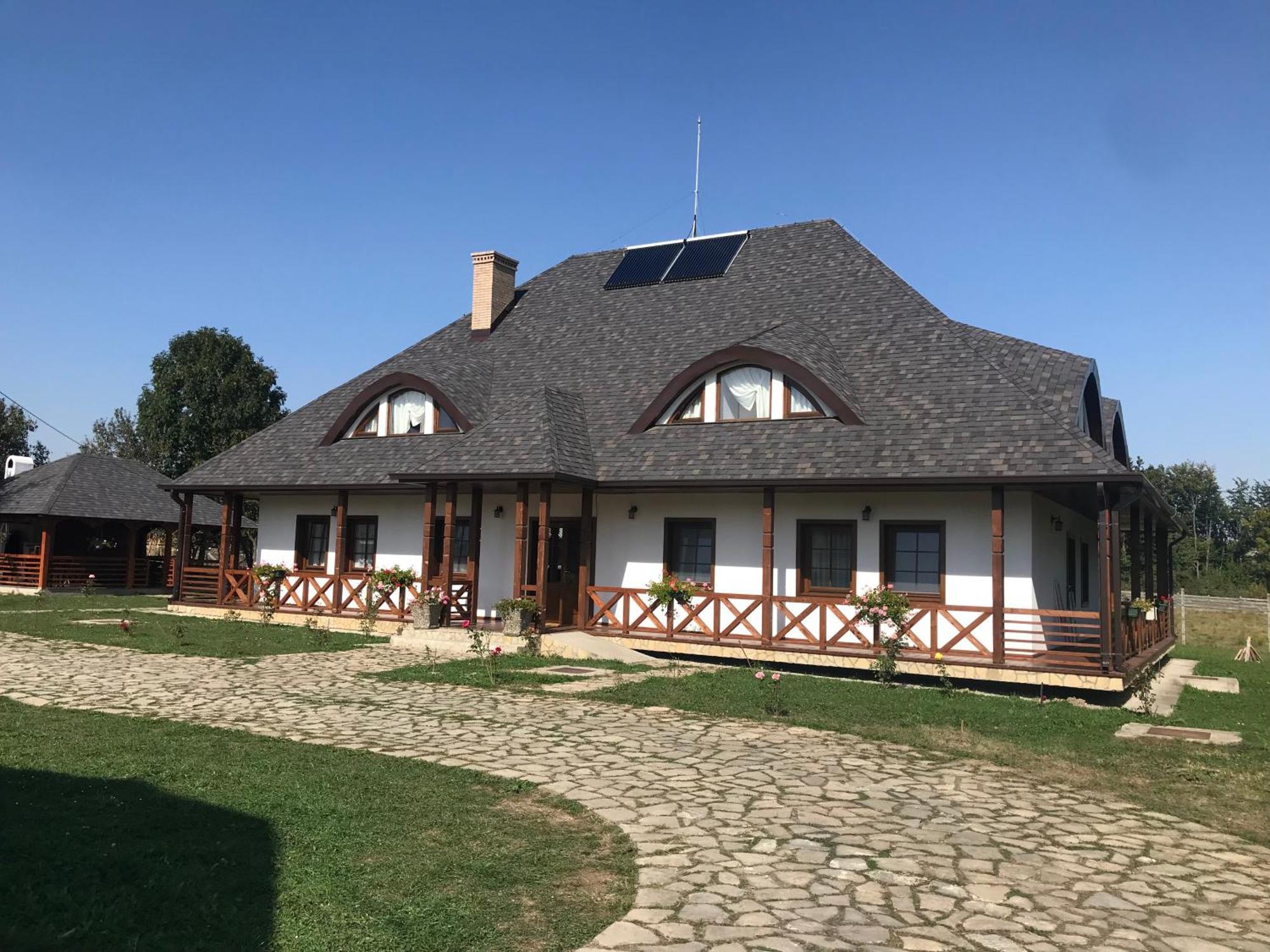 ホテル Casa Strabunicului Partestii de Sus  エクステリア 写真