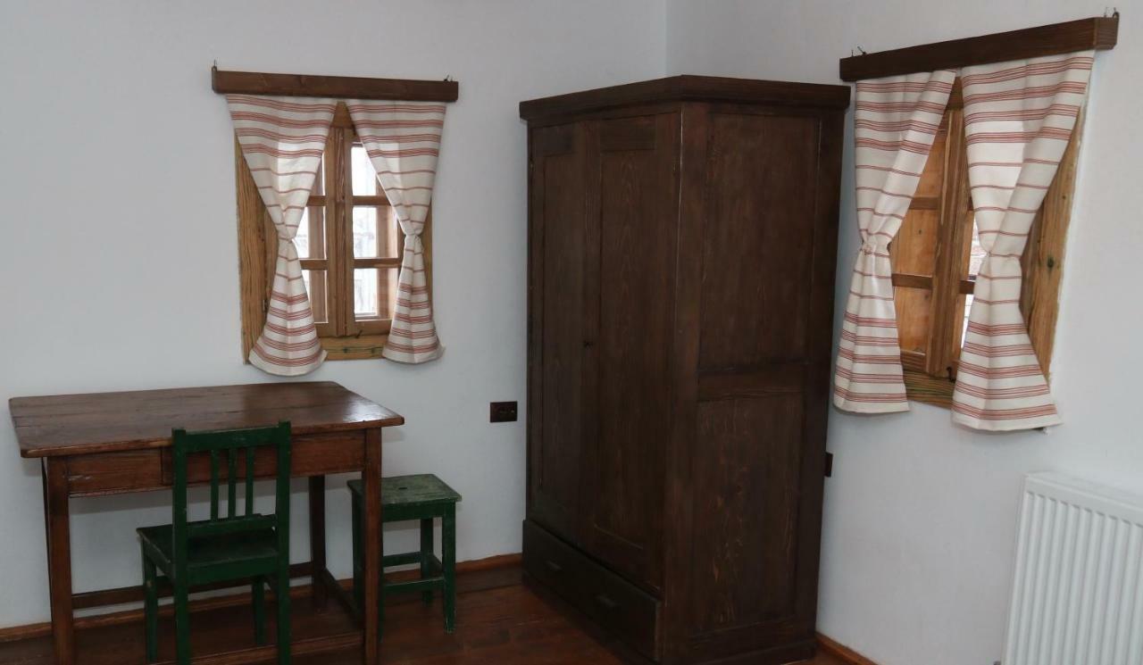 ホテル Casa Strabunicului Partestii de Sus  エクステリア 写真